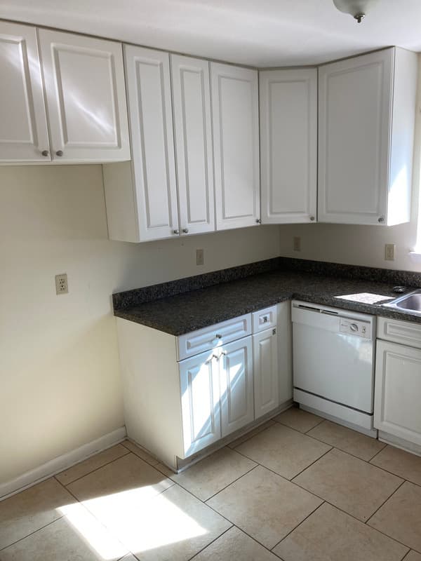 Jacksonville House: 7559 Proxima Rd