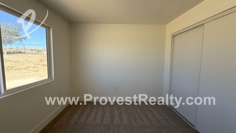 Apple Valley House: 9626 Buena Vista St