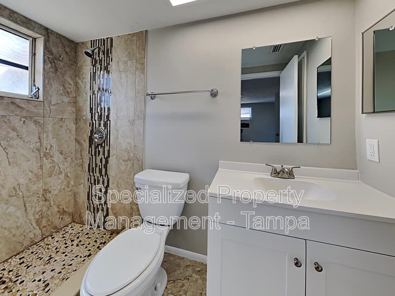 New Port Richey House: 6116 1st Ave