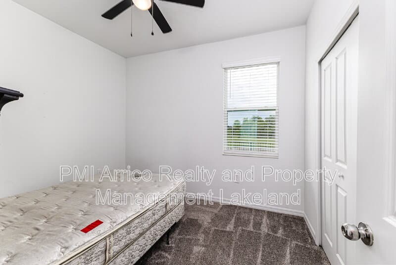 Winter Haven House: 1228 Tyler Lp