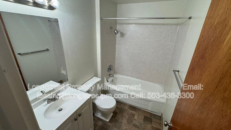 Corvallis Condo: 915 SW Adams Ave