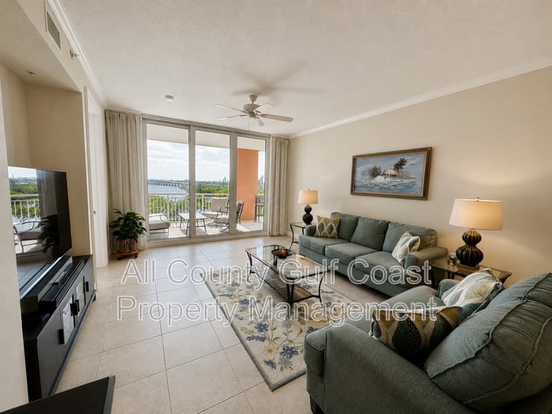 Palmetto House: 611 Riviera Dunes Way