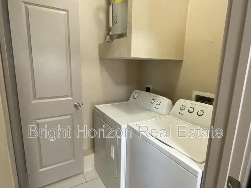 Hurst Condo: 3621 Valley Vista Drive