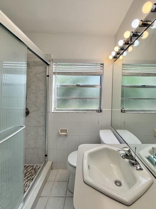 Tampa House: 1502 West Country Club Drive