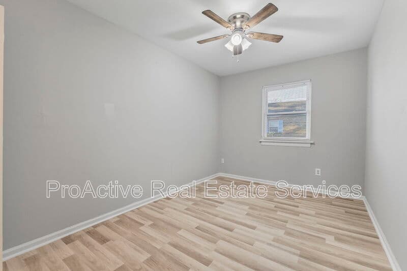 Virginia Beach Townhome: 5809 Layton St