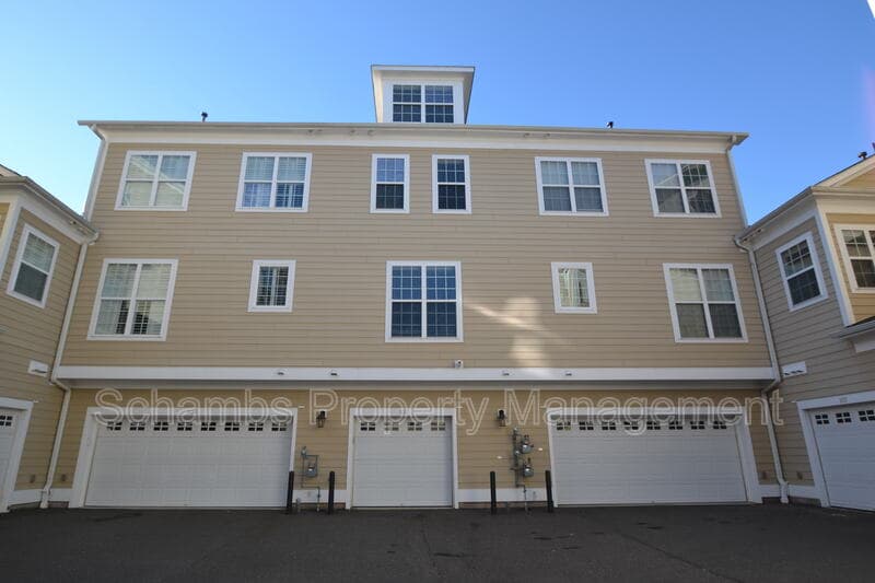 Raleigh Condo: 10410 Sablewood Dr