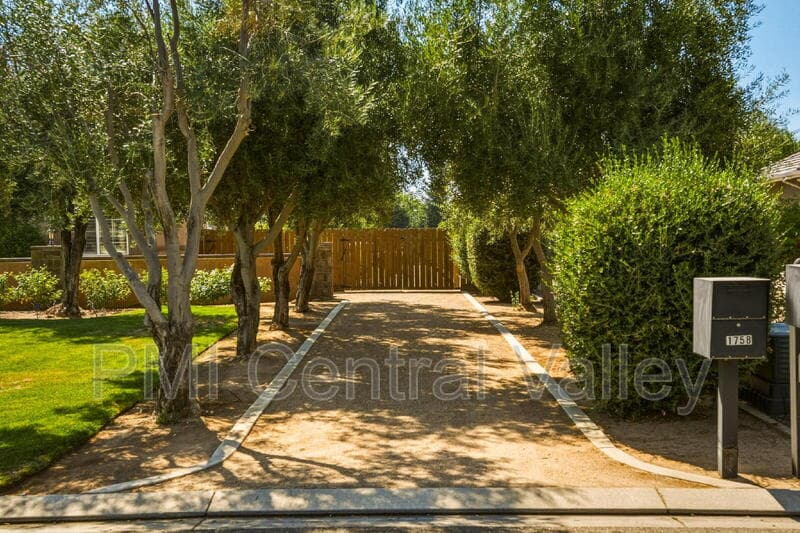 City of Atwater House: 1761 KT Avenue