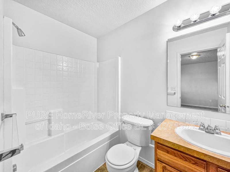 Caldwell Townhome: 16772 Bayou Way