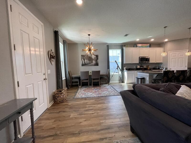 Wesley Chapel Townhome: 5211 Avalon Park Blvd - 1