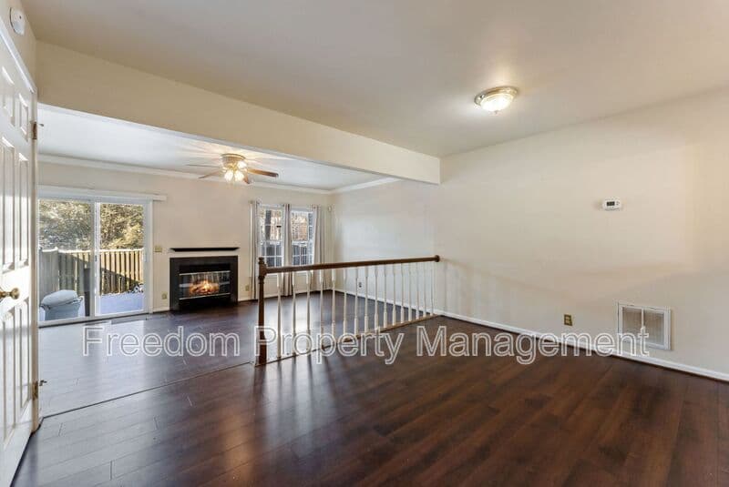 Warrenton Townhome: 726 Pine Tree Ct.