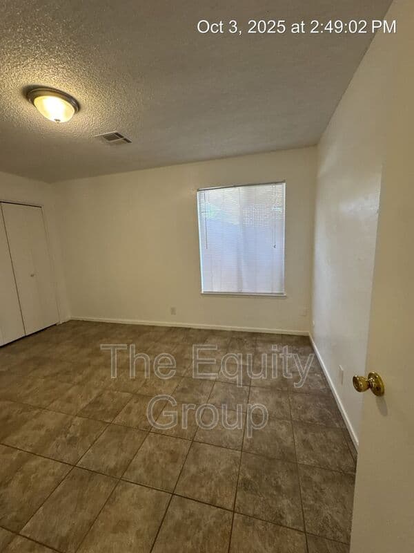 Visalia House: 2724 South Sallee Ct