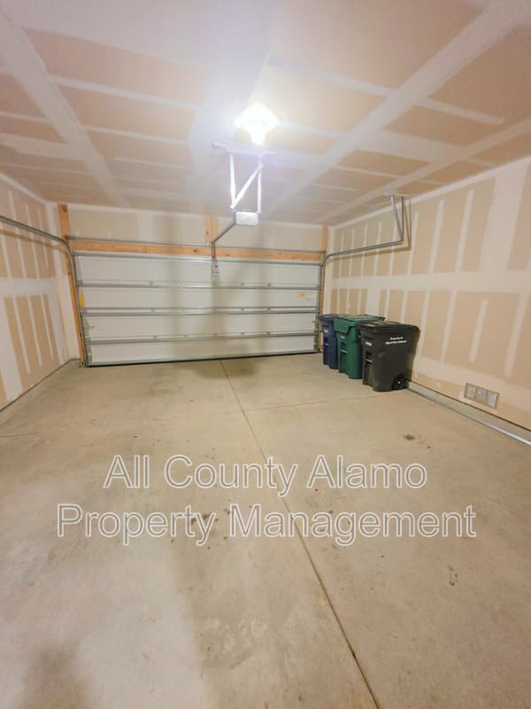San Antonio House: 4823 Pico Pico St.