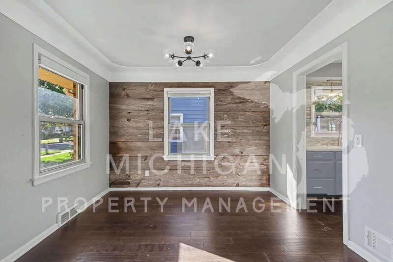 Grand Rapids House: 329 Alten Avenue Northeast