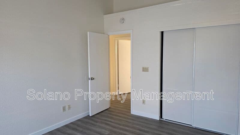 Vacaville House: 376 Marna Dr.