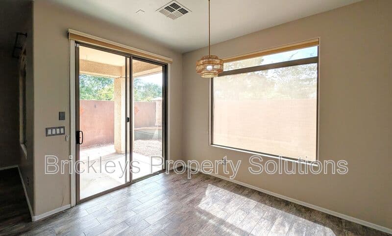 Chandler House: 1311 E Marlin Dr