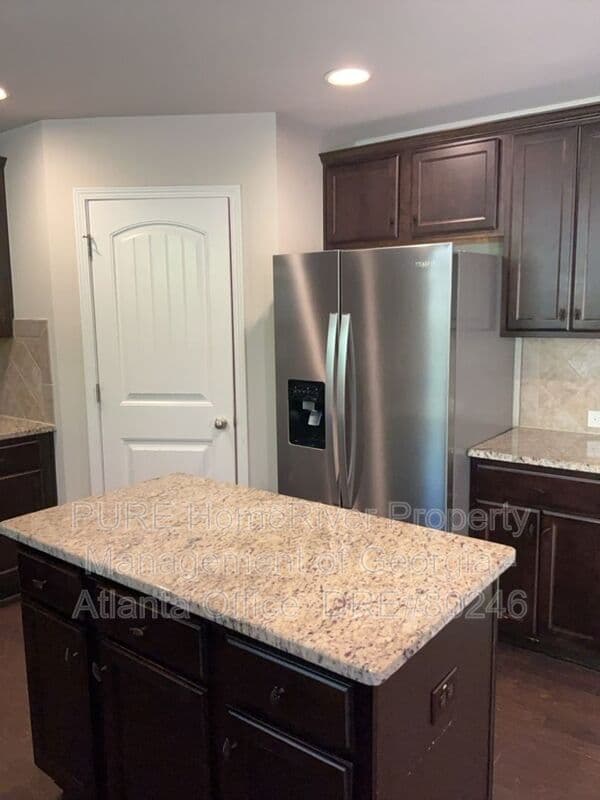 Buford House: 4126 Water Mill Dr