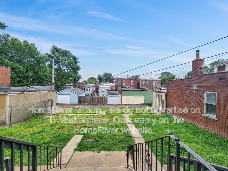 Saint Louis House: 3852 Louisiana Ave 2nd Fl