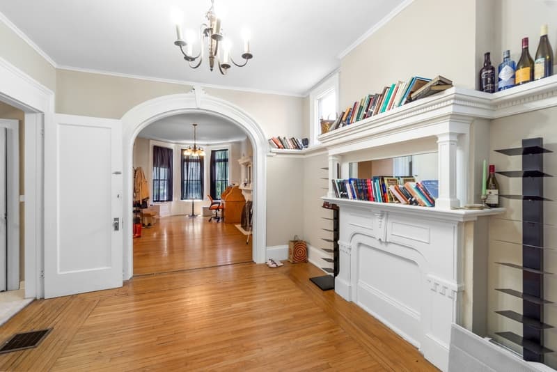 Syracuse Condo: 1105 E Genesee St - 1