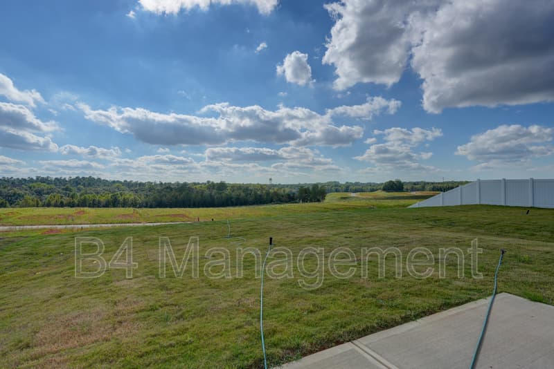 Boiling Springs House: 4134 Springshire Ln