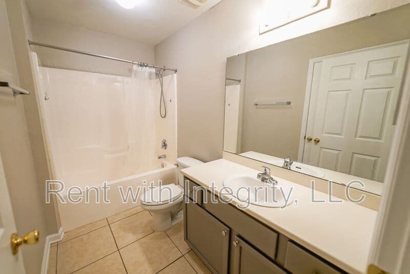 Tallahassee Condo: 241 Dixie Drive