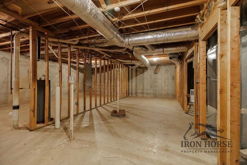 Athens House: 8671 Macon Hwy
