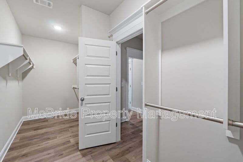 Evans House: 3031 Rosewood Drive