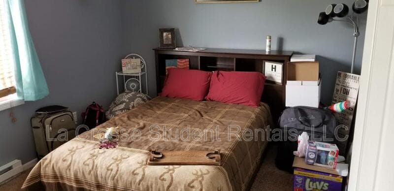La Crescent Apartment: 619 Welshire Drive