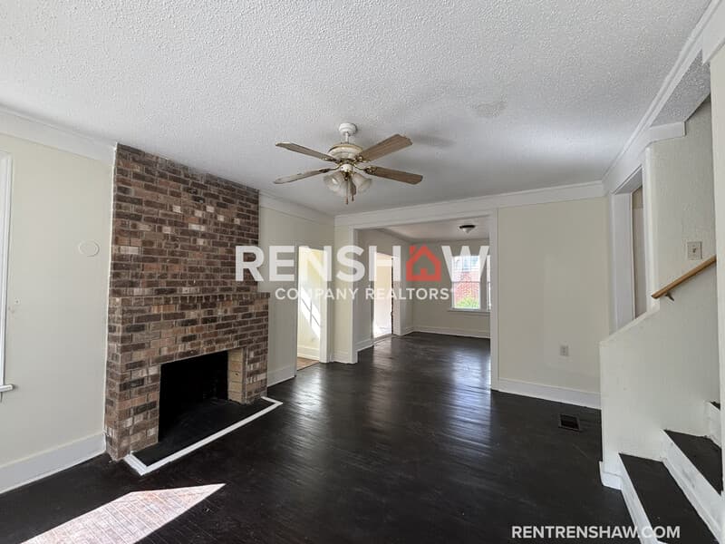 Memphis House: 1294 S Barksdale St