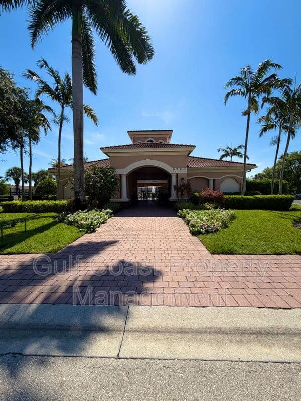 Fort Myers Townhome: 17560 Brickstone Loop
