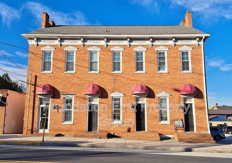 Codorus Condo: 9 Baltimore Street