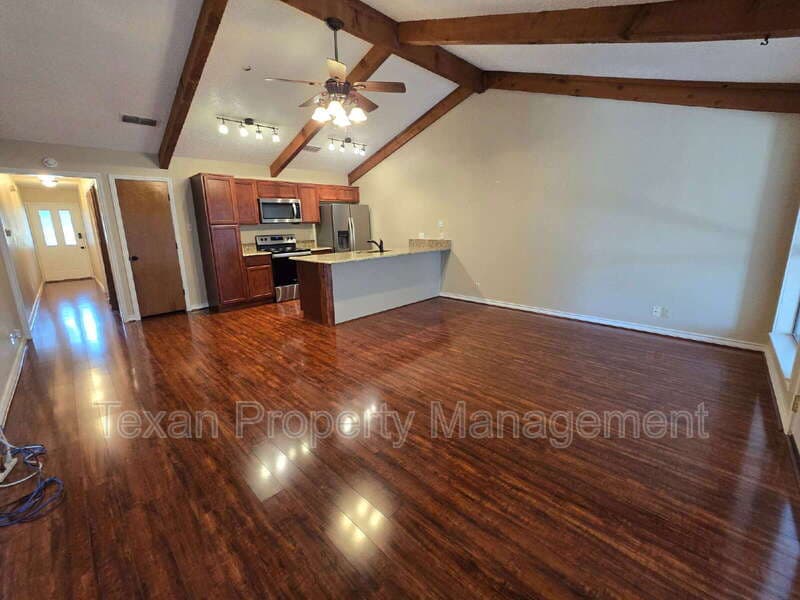 Granbury Condo: 4013 Mabery Ct