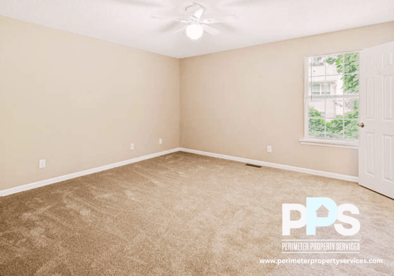 Dallas House: 350 WI Pkwy