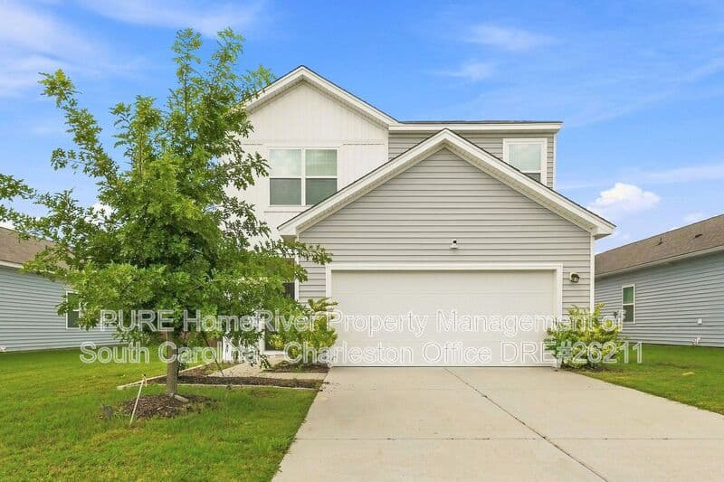 Summerville House: 484 Pender Woods Dr
