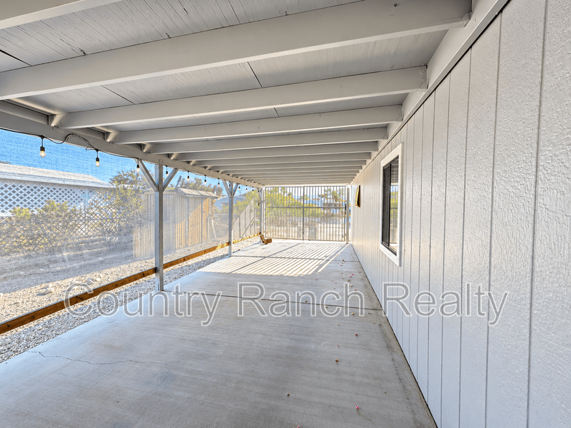 Bullhead City House: 1635 Yale Drive