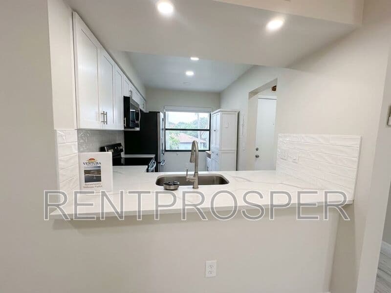 Orlando Condo: 3457 Flossmoor Ave