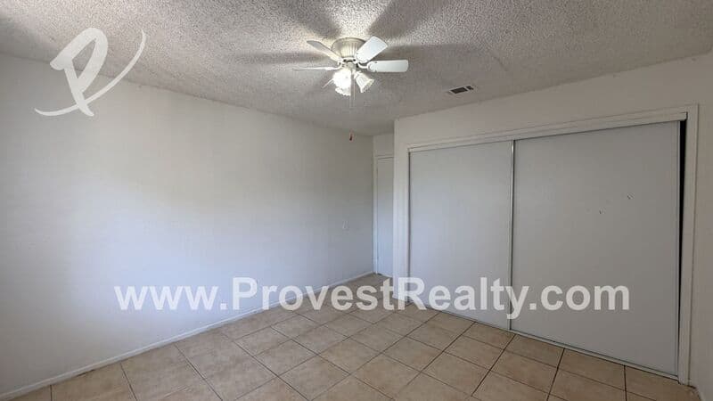 Apple Valley House: 20236 Pawhuska Rd
