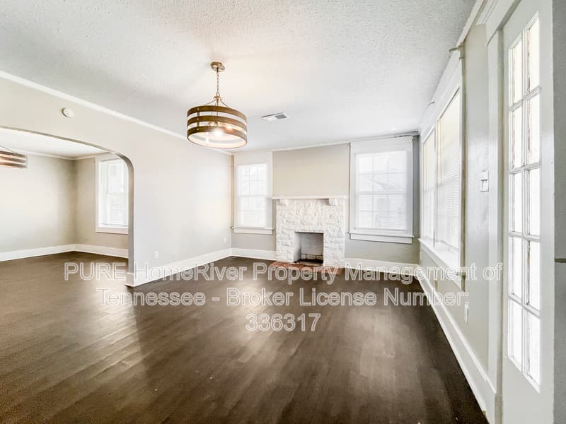 Memphis House: 880 N Watkins St