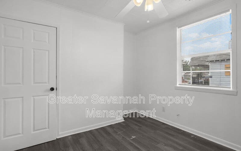 Savannah House: 612 West 42nd Street