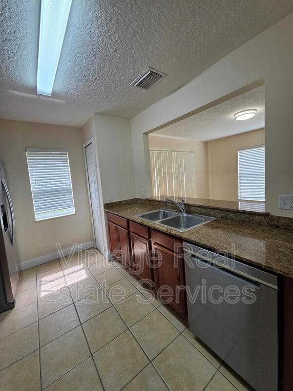 Valrico House: 3429 Dragon View Ct