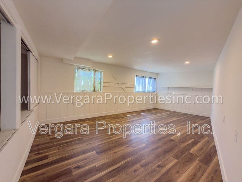 Redondo Beach Condo: 1806 Esplanade