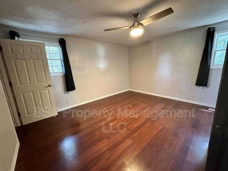 Keizer House: 1458 Greenwood Drive Northeast