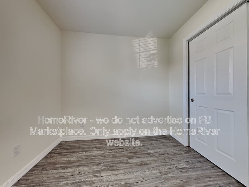 Englewood Condo: 11063 Pendleton Ave