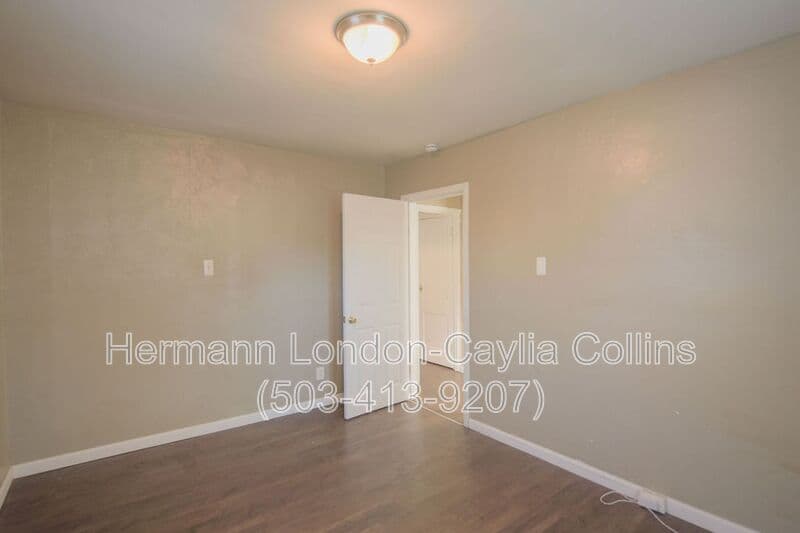Saint Louis House: 5733 Albia Terrace
