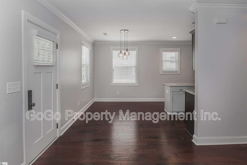 Greenville House: 16 Anchorage Drive