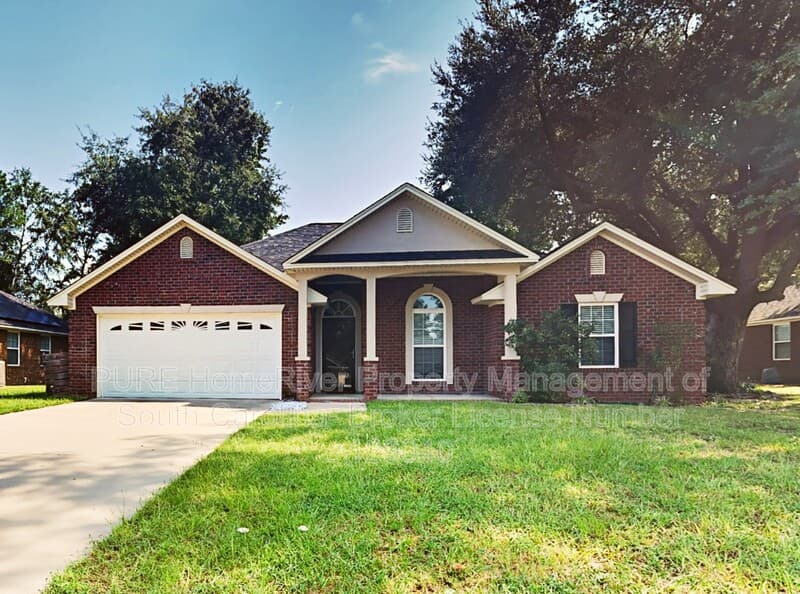 Sumter House: 1815 Duke Dr
