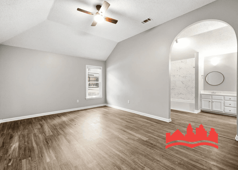 Cordova House: 8937 Chimneyrock Blvd