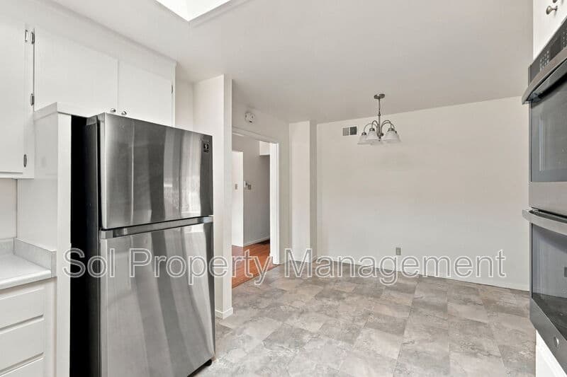 San Rafael House: 600 Tarragon Drive