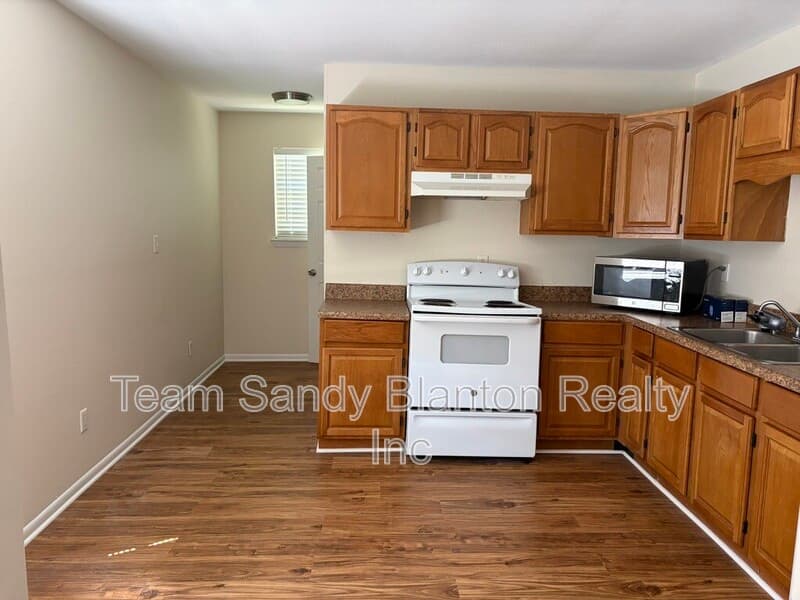 Pensacola House: 204 Brandywine Road