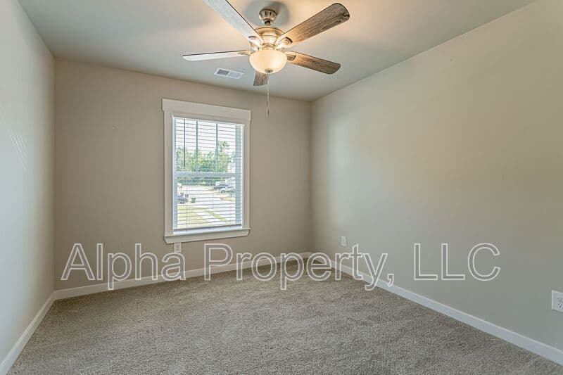 Greer Townhome: 38 Grey Oak Trl