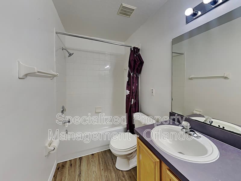 Orlando House: 728 Hardwood Cir